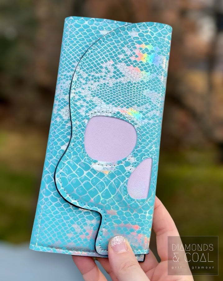 Ymir Skull Wallet - Blue Holographic Serpent Diamonds And Coal Ymir Skull Wallet - Blue Holographic Serpent Diamonds And Coal